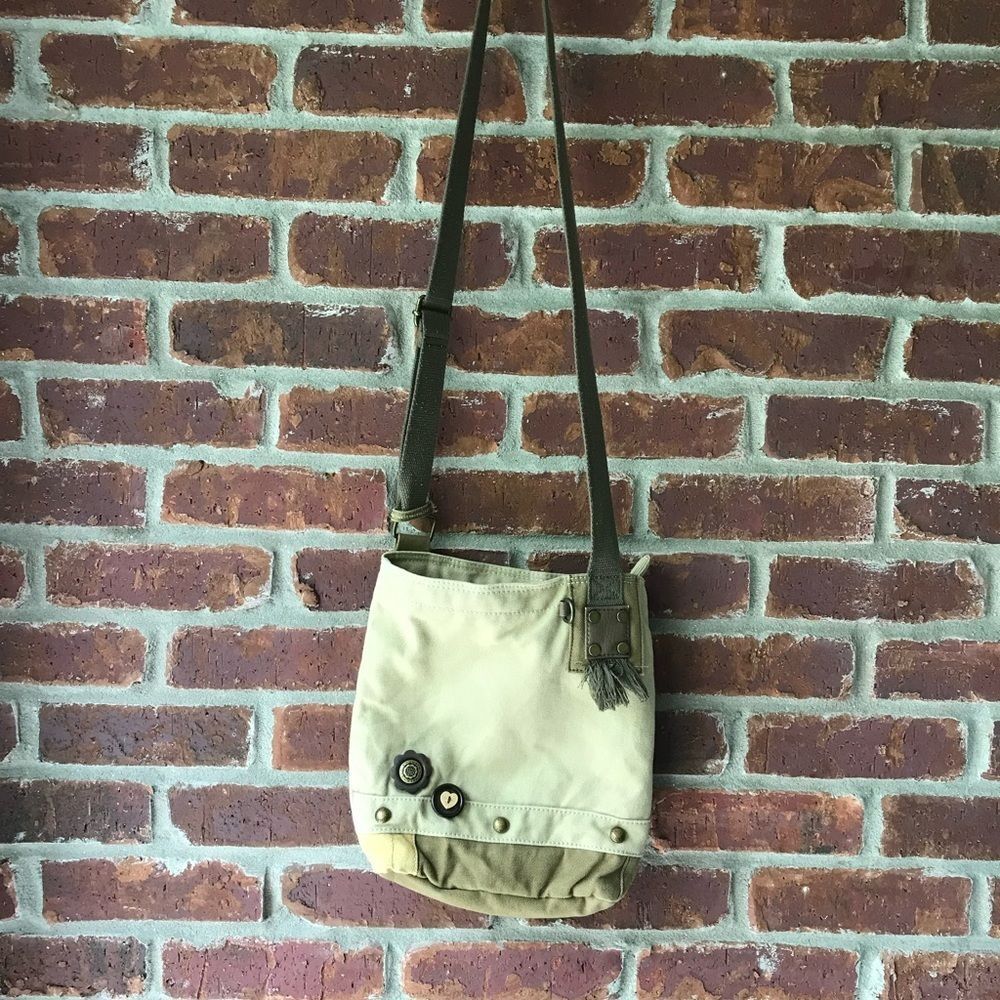 Chala medium purse‎